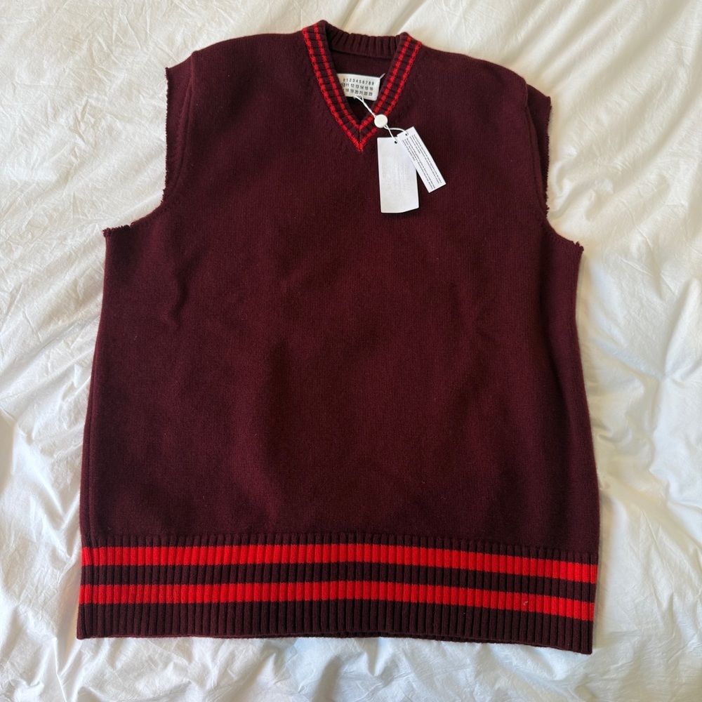 Maison Margiela V-Neck Burgundy Sweater Vest